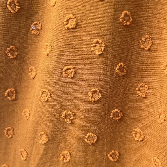 Mustard color boutique shirt - Picture 3 of 3